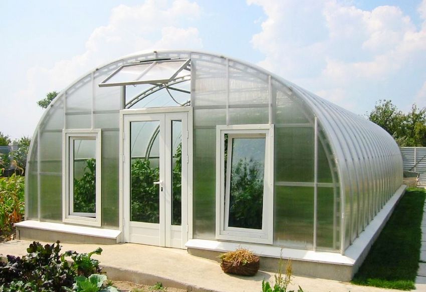 Obliczenia zapisane w projekcie pomogą Ci w nawigacji po dokładnej ilości zakupionych materiałów i określeniu kosztów budowy szklarni Obliczenia zapisane w projekcie pomogą Ci w nawigacji po dokładnej ilości zakupionych materiałów i określeniu kosztów budowy szklarni