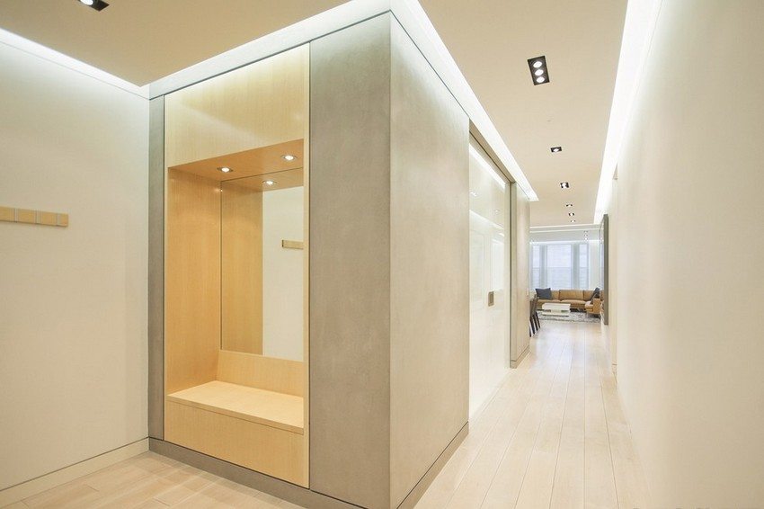 ניתן להשתמש במכשירי תאורה בעלי עוצמה, צורה וצבע שונים לקישוט תקרה צפה. ניתן להשתמש במכשירי תאורה בעלי עוצמה, צורה וצבע שונים לקישוט תקרה צפה.