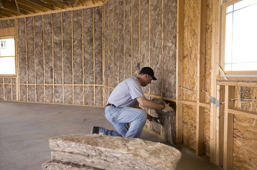 The distance between the frame posts should be slightly less than the width of the insulation The distance between the frame posts should be slightly less than the width of the insulation