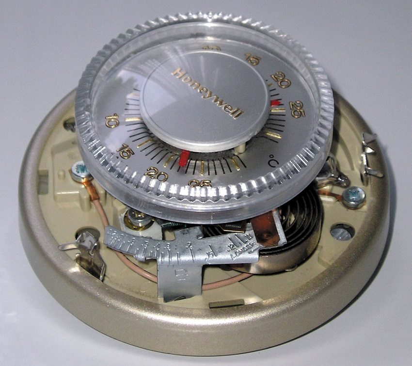 Mechanický termostat Mechanický termostat