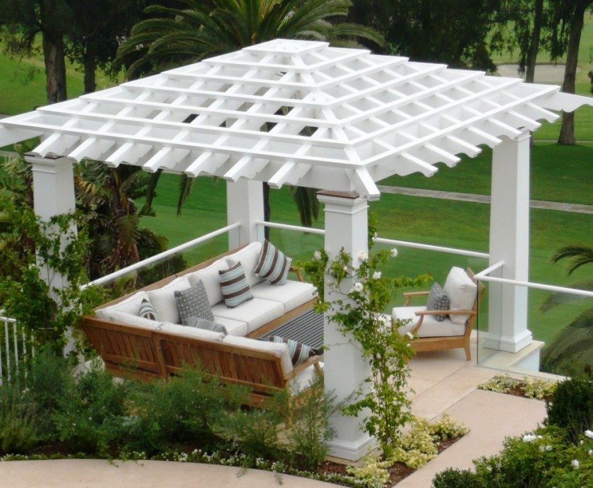 Pergola puusta lasikaiteella Pergola puusta lasikaiteella