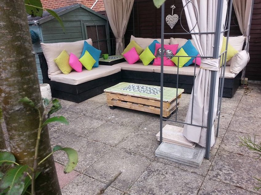 Palete mogu biti ukrašene svijetlim tekstilom Palete mogu biti ukrašene svijetlim tekstilom