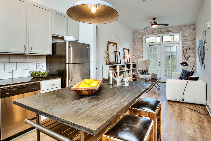 ריהוט לבן בשילוב לבנים אכזריות ריהוט לבן בשילוב לבנים אכזריות