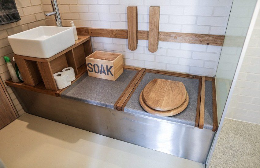 שירותים לקומפוסט הם פיתרון נהדר לבית אקולוגי שירותים לקומפוסט הם פיתרון נהדר לבית אקולוגי