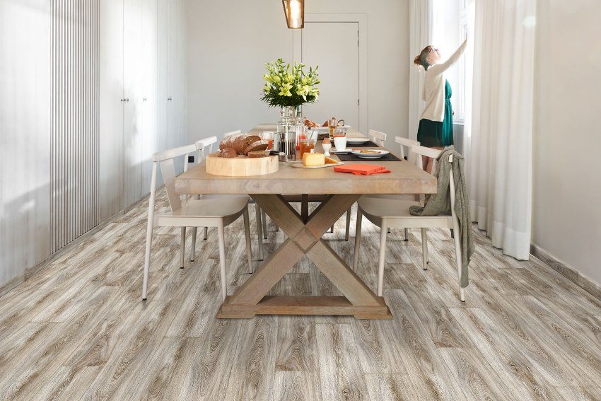 Skråt laminat eg Montana fra Quattro Vintage kollektionen fra Balterio, brætstørrelse 1257x190,5x8 mm Skråt laminat eg Montana fra Quattro Vintage kollektionen fra Balterio, brætstørrelse 1257x190,5x8 mm