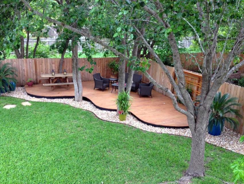 Drzewa w letnim domku zapewnią chłód i cień w gorącym sezonie Drzewa w letnim domku zapewnią chłód i cień w gorącym sezonie