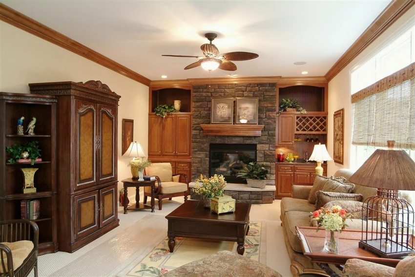 תקרה במפלס אחד מתאימה ביותר לאולם קטן תקרה במפלס אחד מתאימה ביותר לאולם קטן