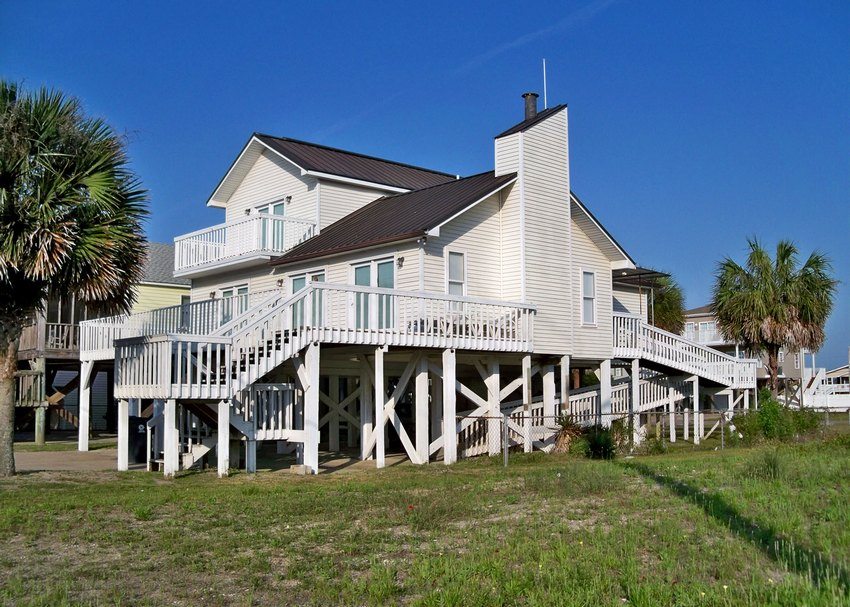 La base de la pila us permet construir una casa en un sòl pobre La base de la pila us permet construir una casa en un sòl pobre