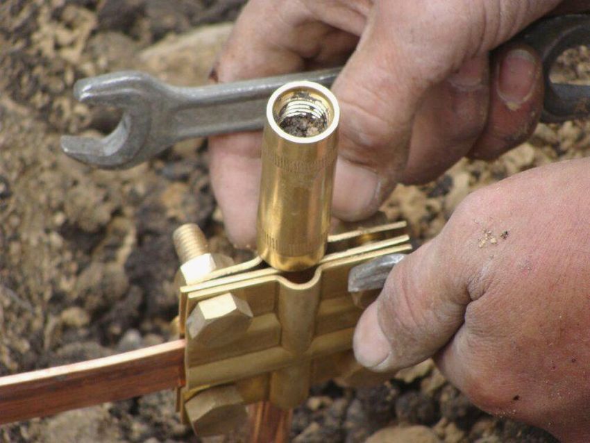 Instal·lació de bucle de terra de bricolatge Instal·lació de bucle de terra de bricolatge