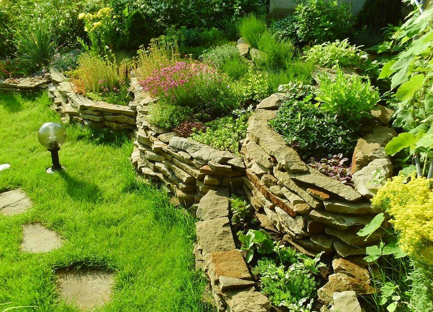 DIY terraced rockery DIY terraced rockery