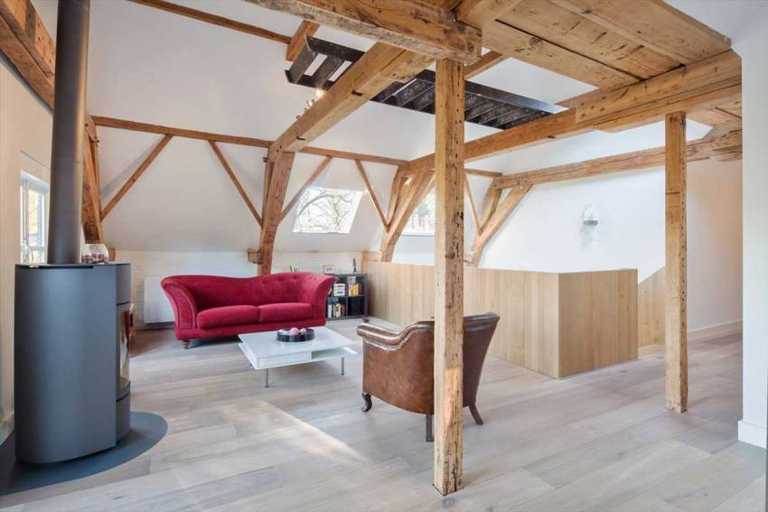 Dodatkowo poddasze można ogrzać piecem opalanym drewnem Dodatkowo poddasze można ogrzać piecem opalanym drewnem