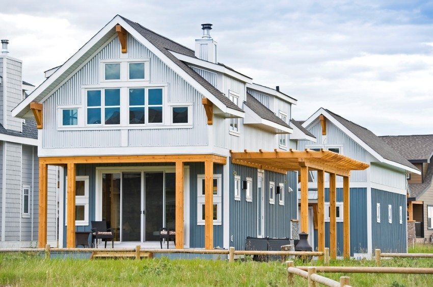 Dom z poddaszem użytkowym, zbudowany w technologii szkieletowej Dom z poddaszem użytkowym, zbudowany w technologii szkieletowej