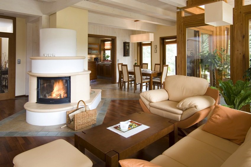 Kominek wyspowy to kluczowy element wystroju salonu Kominek wyspowy to kluczowy element wystroju salonu