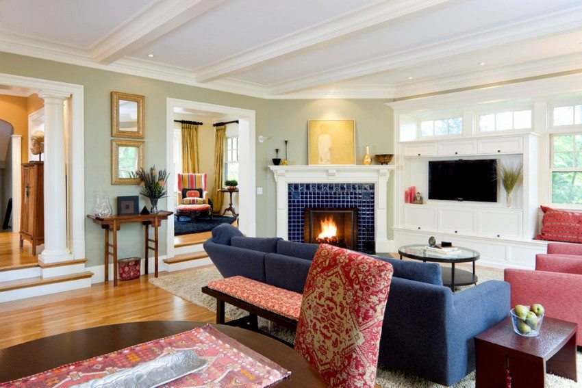 Narożny kominek na drewno pozwala mądrze zagospodarować przestrzeń i przyczynia się do dodatkowego ogrzewania sąsiednich pomieszczeń Narożny kominek na drewno pozwala mądrze zagospodarować przestrzeń i przyczynia się do dodatkowego ogrzewania sąsiednich pomieszczeń