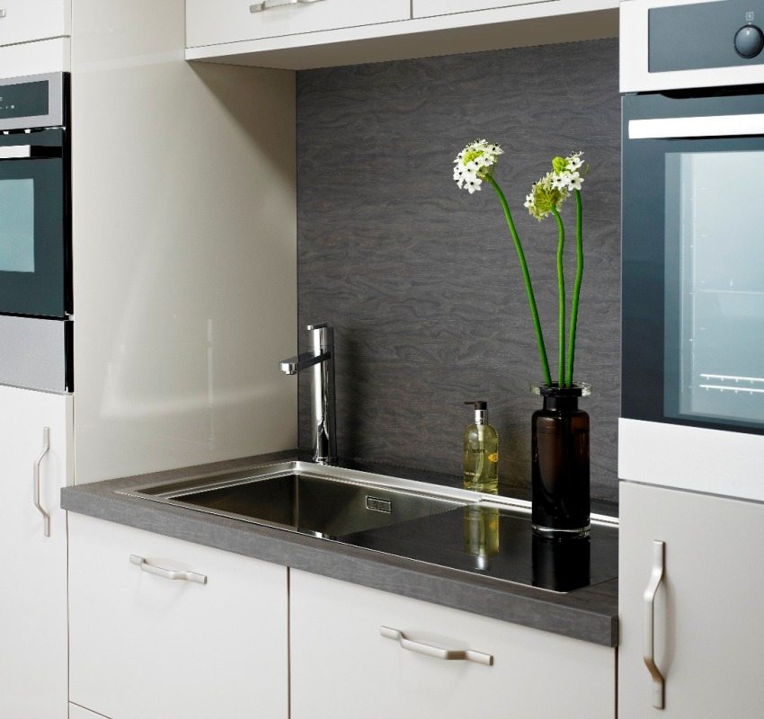 סינר עשוי לוח MDF למינציה עם הובנה מחקה סינר עשוי לוח MDF למינציה עם הובנה מחקה