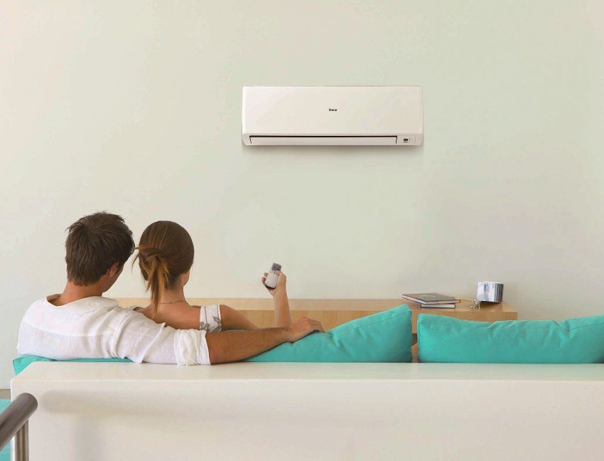 Dalam model penyongsang, tidak seperti model konvensional, pemampat berjalan tanpa henti Dalam model penyongsang, tidak seperti model konvensional, pemampat berjalan tanpa henti