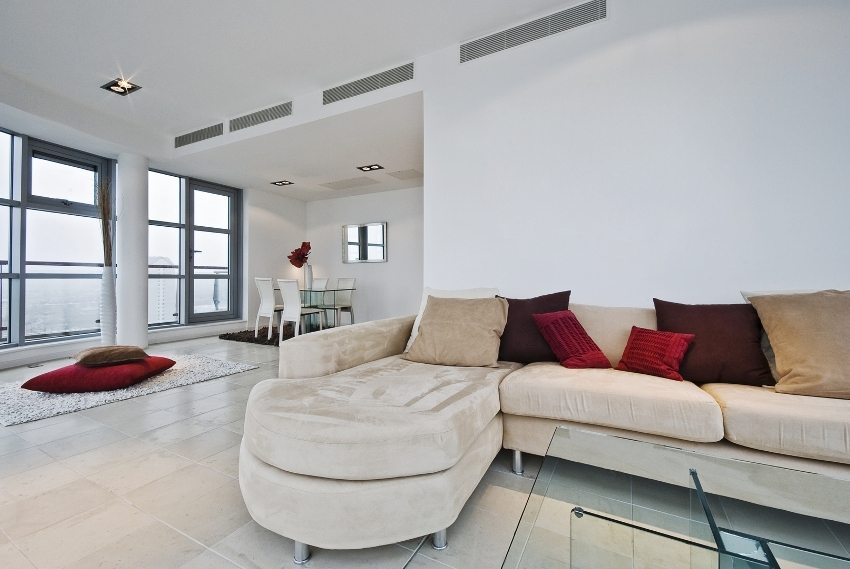 Penghawa dingin saluran praktikal tidak dapat dilihat di kawasan pedalaman Penghawa dingin saluran praktikal tidak dapat dilihat di kawasan pedalaman