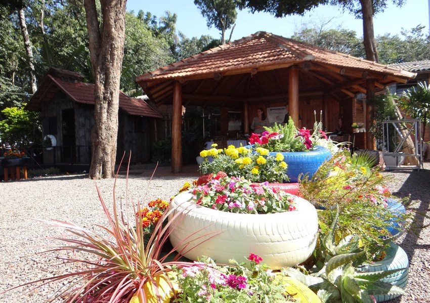 Thành phần nhiều lớp của lốp xe sơn màu sáng Thành phần nhiều lớp của lốp xe sơn màu sáng