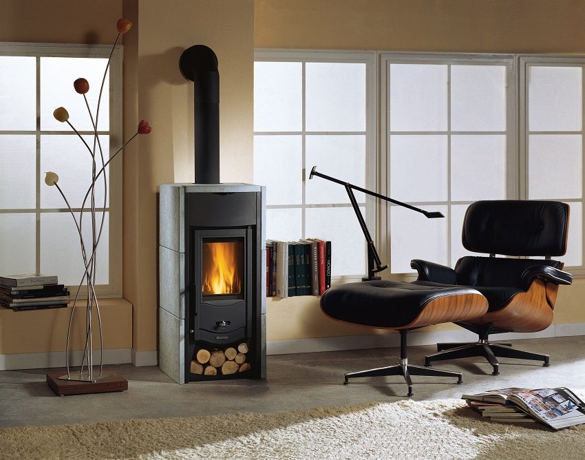 หม้อไอน้ำเชื้อเพลิงแข็งตั้งอยู่บนหลักการของการเผาไหม้เชื้อเพลิงในระยะยาวและประหยัด หม้อไอน้ำเชื้อเพลิงแข็งตั้งอยู่บนหลักการของการเผาไหม้เชื้อเพลิงในระยะยาวและประหยัด