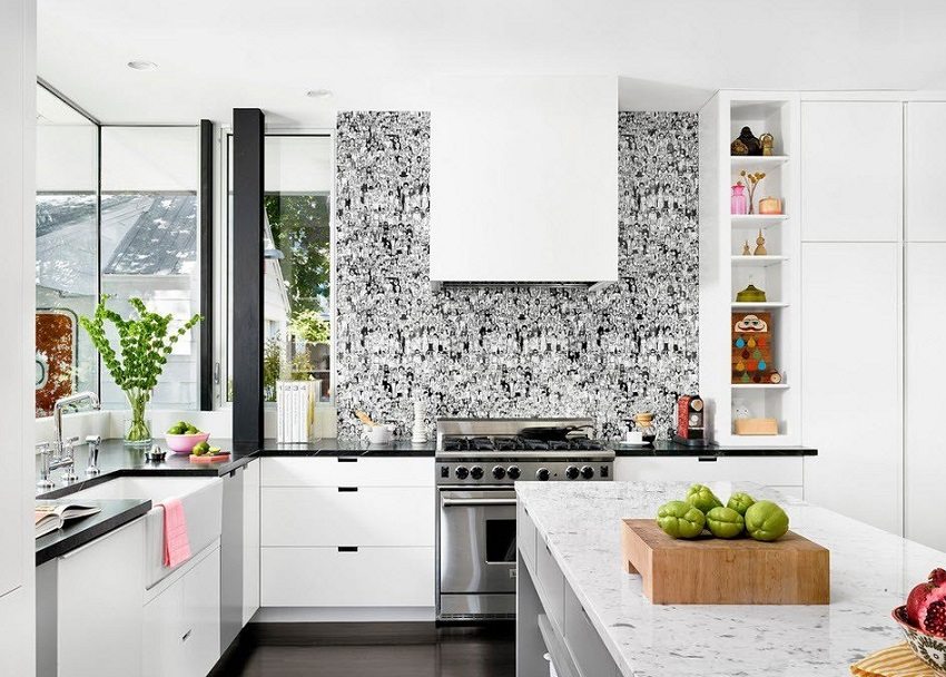 Maaaring hugasan, graphic wallpaper ay nagdaragdag ng estilo sa iyong kusina Maaaring hugasan, graphic wallpaper ay nagdaragdag ng estilo sa iyong kusina