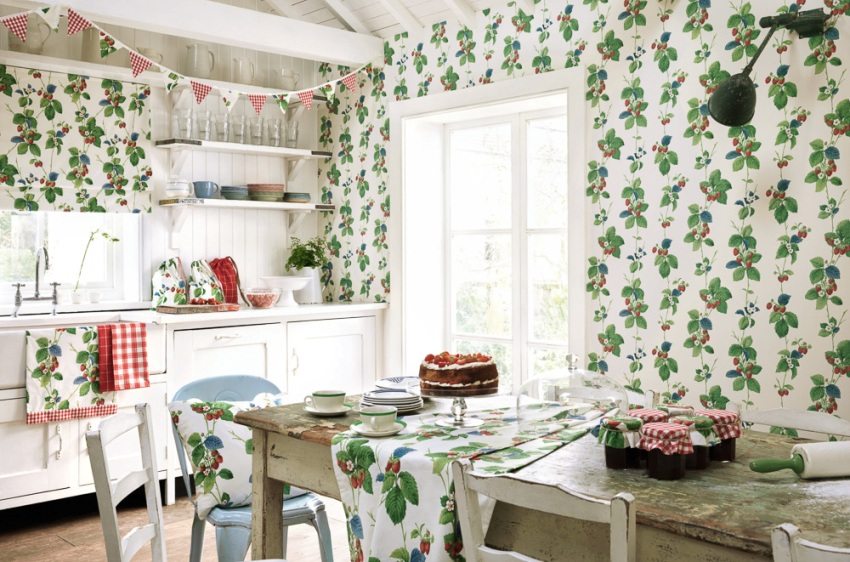 Lumilikha ang hindi tinatagusan ng tubig na wallpaper sa tag-init na kalagayan sa kusina Lumilikha ang hindi tinatagusan ng tubig na wallpaper sa tag-init na kalagayan sa kusina