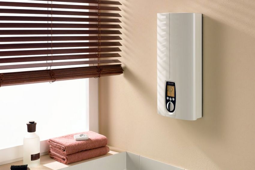 Бойлерът за съхранение хармонично ще се впише в модерния дизайн на банята Бойлерът за съхранение хармонично ще се впише в модерния дизайн на банята