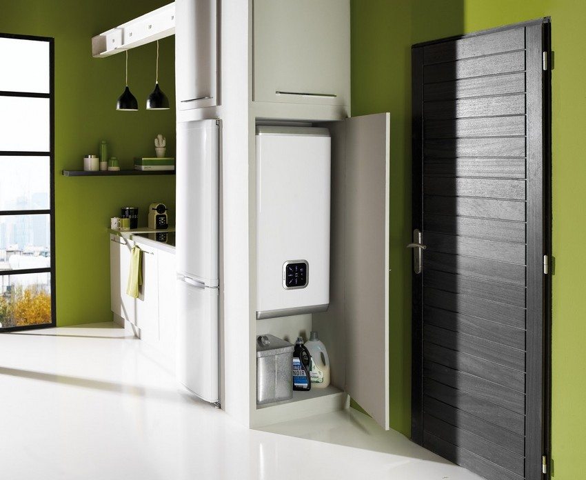 Бойлер за съхранение, скрит в шкафа Бойлер за съхранение, скрит в шкафа