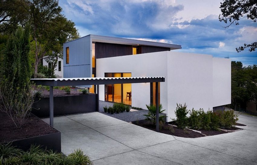 Telhado do galpão coberto com ardósia Telhado do galpão coberto com ardósia