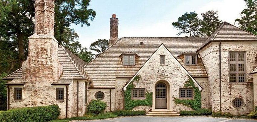 Пример за възстановяване на стара зидария с помощта на лицева тухла Пример за възстановяване на стара зидария с лицева тухла