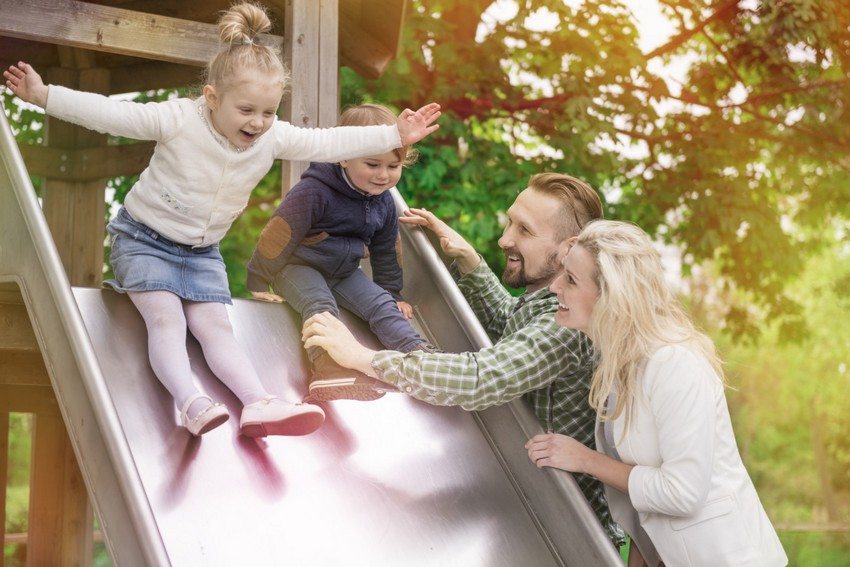 Budując zjeżdżalnię dla dzieci w kraju, należy dokładnie obliczyć wysokość konstrukcji Budując zjeżdżalnię dla dzieci w kraju, należy dokładnie obliczyć wysokość konstrukcji