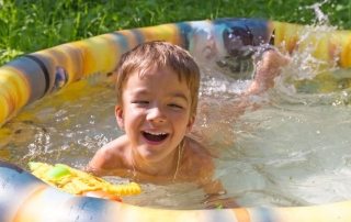 Piscines infantils per a cases rurals: molta diversió per als més petits