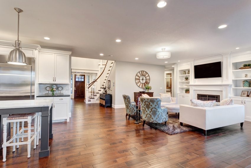 Ví dụ về cách bố trí mặt bằng tầng 1 của ngôi nhà không sử dụng vách ngăn bên trong Ví dụ về cách bố trí mặt bằng tầng 1 của ngôi nhà không sử dụng vách ngăn bên trong