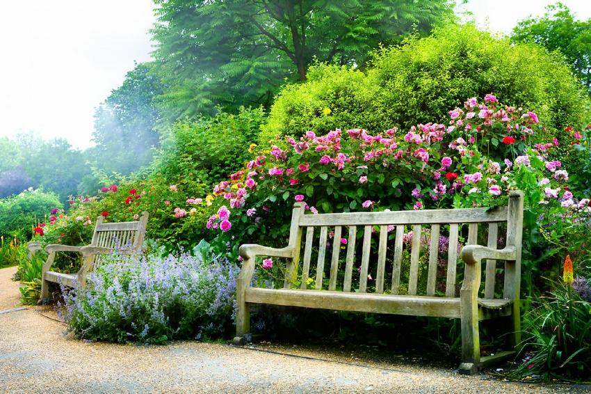 Benches made of wood blend harmoniously into any landscape Benches made of wood blend harmoniously into any landscape