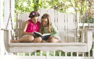 Huśtawka ogrodowa zrób to sam z drewna: zdjęcia i rysunki, wymiary i zalecenia dotyczące produkcji