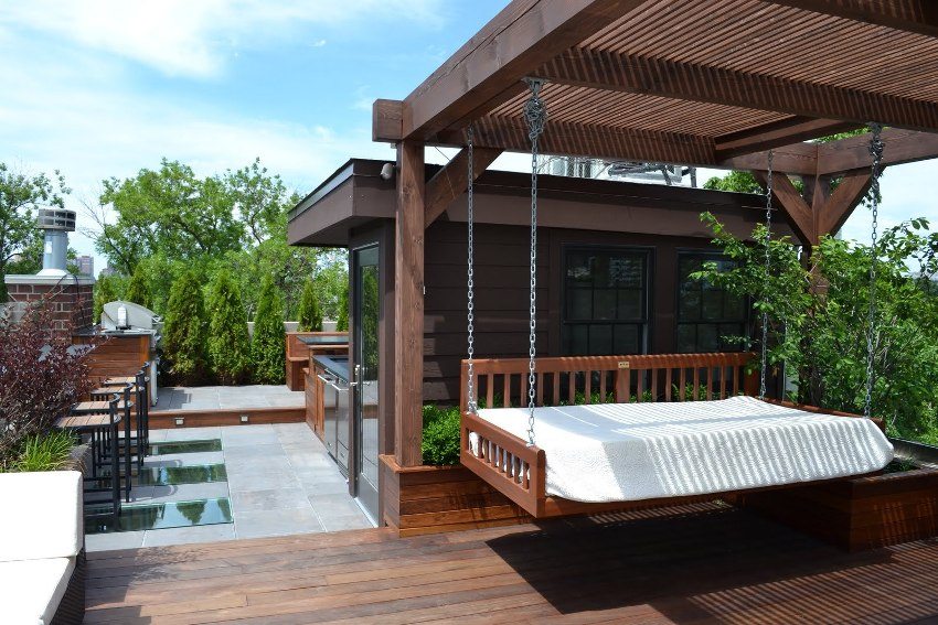 ชิงช้าแบบครอบครัวรองรับได้ 3-5 คน ชิงช้าแบบครอบครัวรองรับได้ 3-5 คน