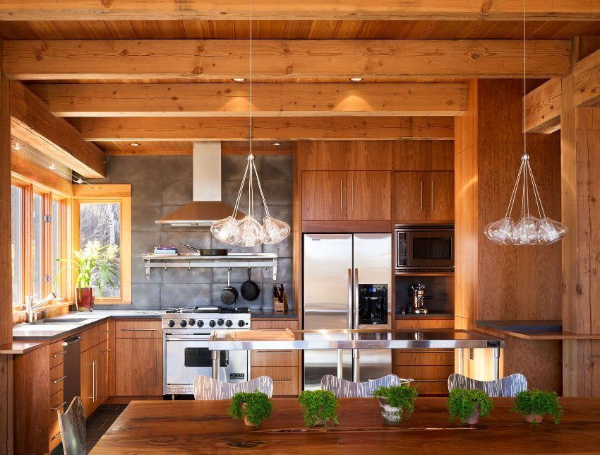 ריהוט עץ ואבזור מלא במטבח-חדר האוכל ריהוט עץ ואבזור מלא במטבח-חדר האוכל