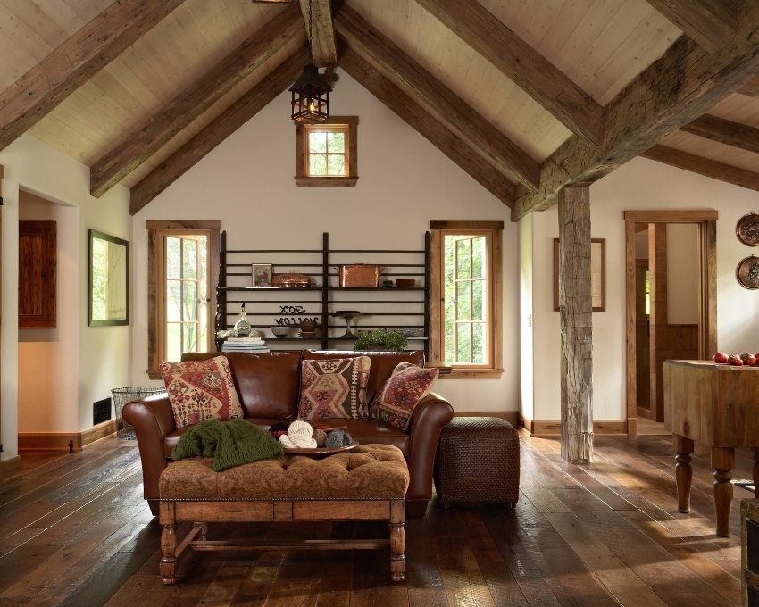 רהיטים מרופדים כוללים ריפודים שונים, המעוצבים באותה ערכת צבעים רהיטים מרופדים כוללים ריפודים שונים, המעוצבים באותה ערכת צבעים