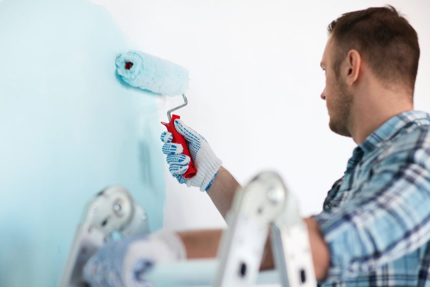 Noen lim har en lyseblå eller rosa fargetone som forsvinner etter tørking. Noen lim har en lyseblå eller rosa fargetone som forsvinner etter tørking.