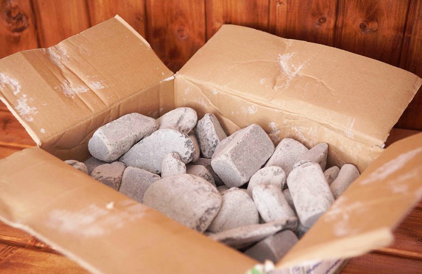 Ang ground soapstone ay nakikilala sa pamamagitan ng density at thermal conductivity nito Ang ground soapstone ay nakikilala sa pamamagitan ng density at thermal conductivity nito