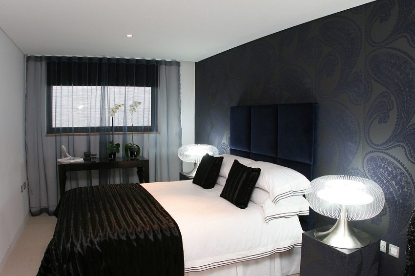 Decorarea pereților cu tapet întunecat într-un stil modern vă permite să creați un design individual unic Decorarea pereților cu tapet întunecat într-un stil modern vă permite să creați un design individual unic