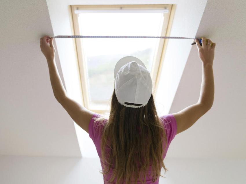 Înainte de a achiziționa o structură din plastic, este necesar să luați măsurători ale deschiderii ferestrei Înainte de a achiziționa o structură din plastic, este necesar să luați măsurători ale deschiderii ferestrei