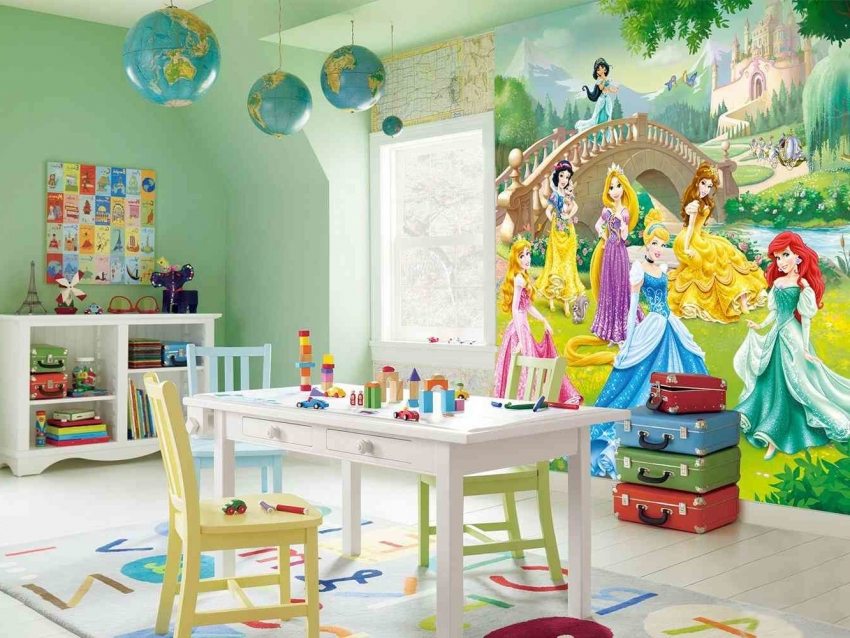 Barnas bakgrunnsbilde med bildet av tegneseriefigurer Barnas bakgrunnsbilde med bildet av tegneseriefigurer