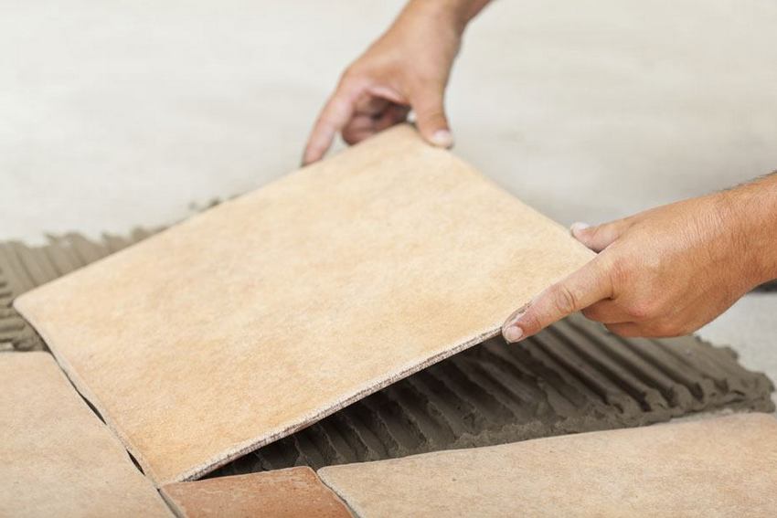 Η χρήση μοριοσανίδων που συνδέονται με τσιμέντο σας επιτρέπει να αποκτήσετε μια τέλεια επίπεδη επιφάνεια, η οποία διευκολύνει σημαντικά την τοποθέτηση πλακιδίων Η χρήση μοριοσανίδων που συνδέονται με τσιμέντο σας επιτρέπει να αποκτήσετε μια τέλεια επίπεδη επιφάνεια, η οποία διευκολύνει σημαντικά την τοποθέτηση πλακιδίων