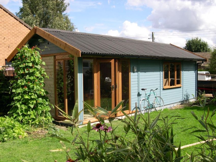 Nên đặt Ondulin trên mái của các tòa nhà nằm ở khu vực nhiều nắng Nên đặt Ondulin trên mái của các tòa nhà nằm ở khu vực nhiều nắng