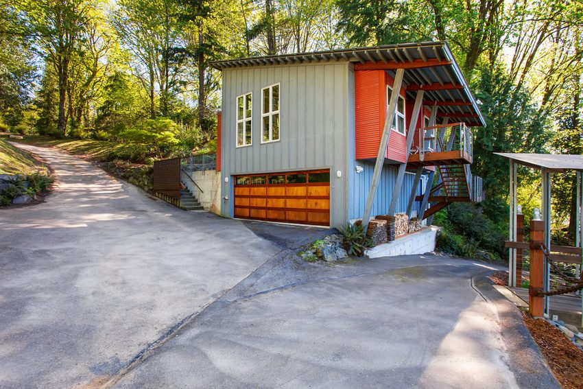 A pitched roof is often erected for garages, outbuildings, change houses A pitched roof is often erected for garages, outbuildings, change houses