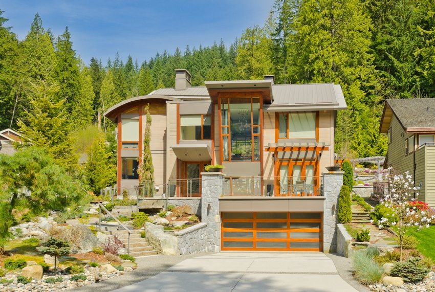 In modern house design, you can often find a combination of different types of roofs. In modern house design, you can often find a combination of different types of roofs.