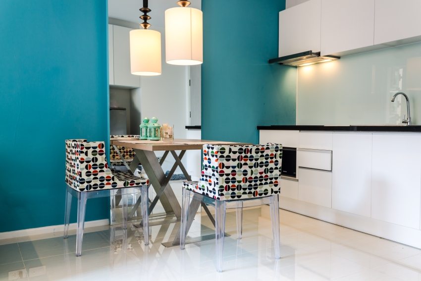 Delvis demontering af køkkenvægge er tilladt, hvis rummet bruger en elektrisk, ikke en gaskomfur Delvis demontering af køkkenvægge er tilladt, hvis rummet bruger en elektrisk, ikke en gaskomfur