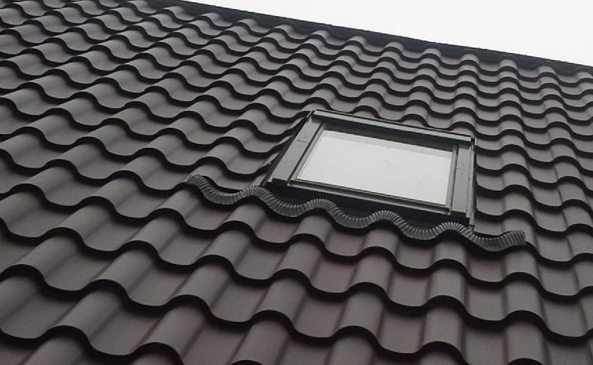 การเลือกสีและรูปร่างของกระเบื้องโลหะเป็นปัจจัยส่วนบุคคลล้วนๆ การเลือกสีและรูปร่างของกระเบื้องโลหะเป็นปัจจัยส่วนบุคคลล้วนๆ