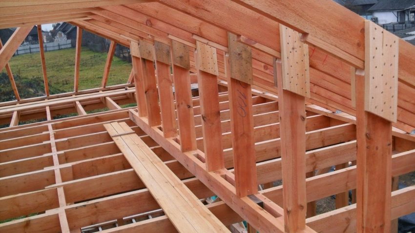 מערכת קורות עץ מעץ גג מערכת קורות עץ מעץ גג