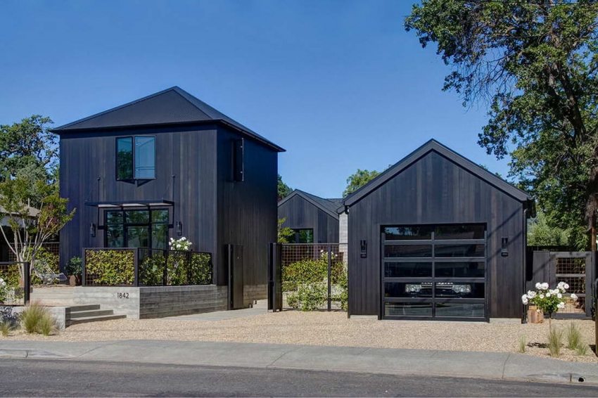 בנוסף למראה המיוחד שלו, לגג הירך דרגת אמינות וחוזק גבוהה. בנוסף למראה המיוחד שלו, לגג הירך דרגת אמינות וחוזק גבוהה.